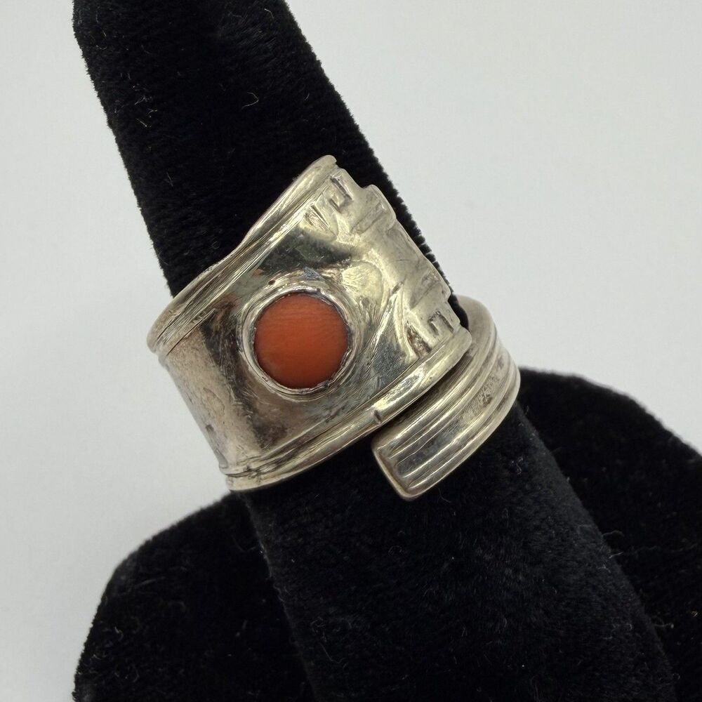 Sterling Silver Coral Cabochon Ring Size 7.75 Southwestern Greek Key Design